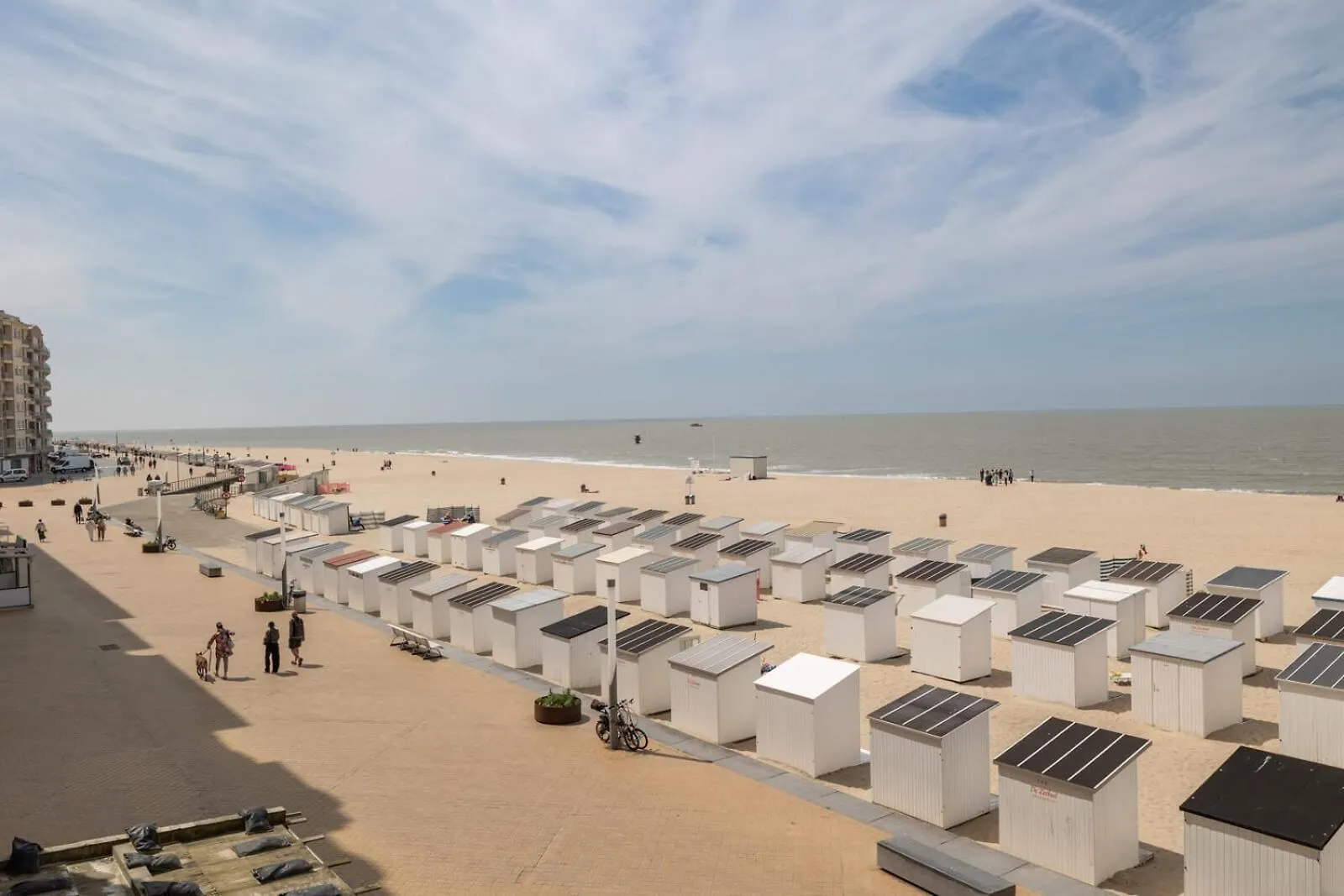 Modern Family Apartment With Amazing Seaview T99 Ostend Belgium